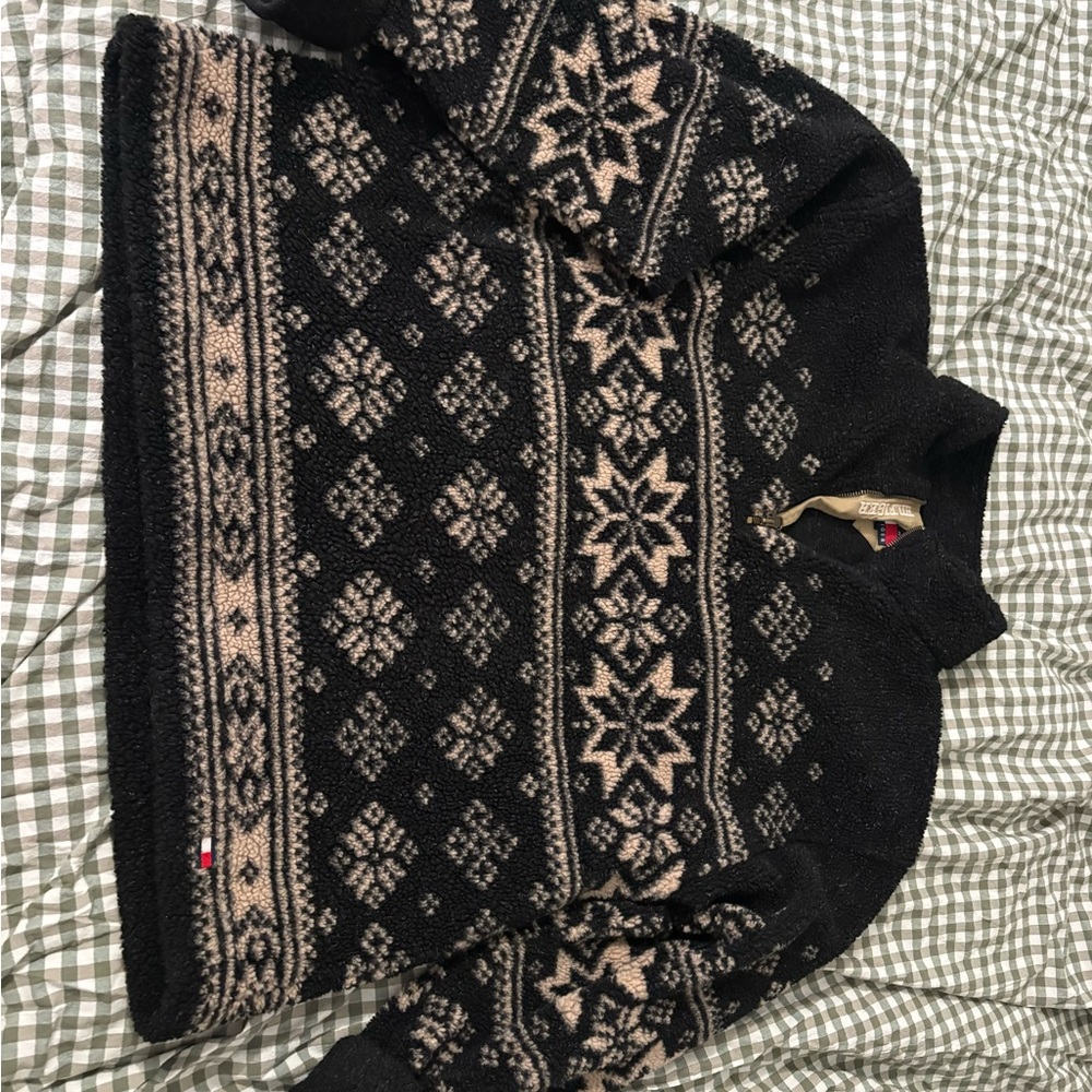 Tommy Hilfiger Black and Cream Crewneck Sweater